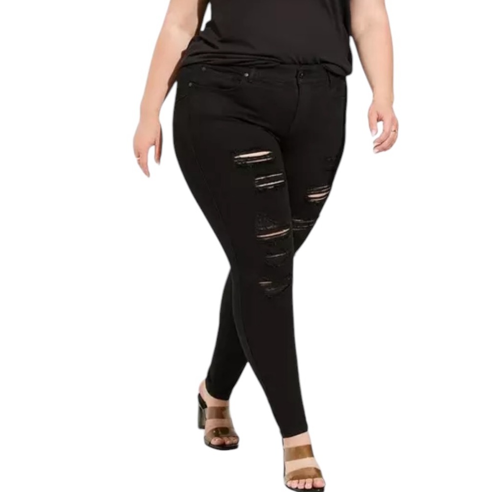Torrid Black Bombshell Skinny Jeans Size 22S